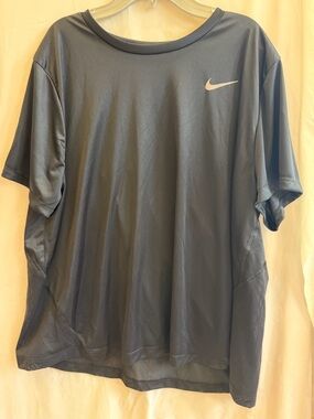 Nike Miler Running T-Shirt Dri-FIT Black Reflective Womens 1X NWT